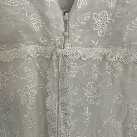 Alice‎ + Olivia Off White Stori White Eyelet Midi Dress Size 6 NWOT - Picture 3 of 14